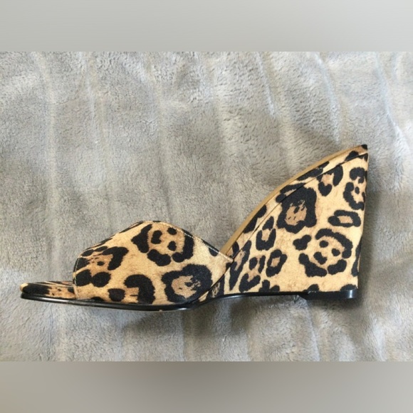 Lisa Vicky Adore Leopard Print Wedge Sandals Size 7M - Picture 10 of 11